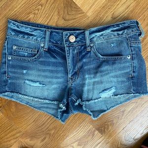 American Eagle Low Rise Shorts
